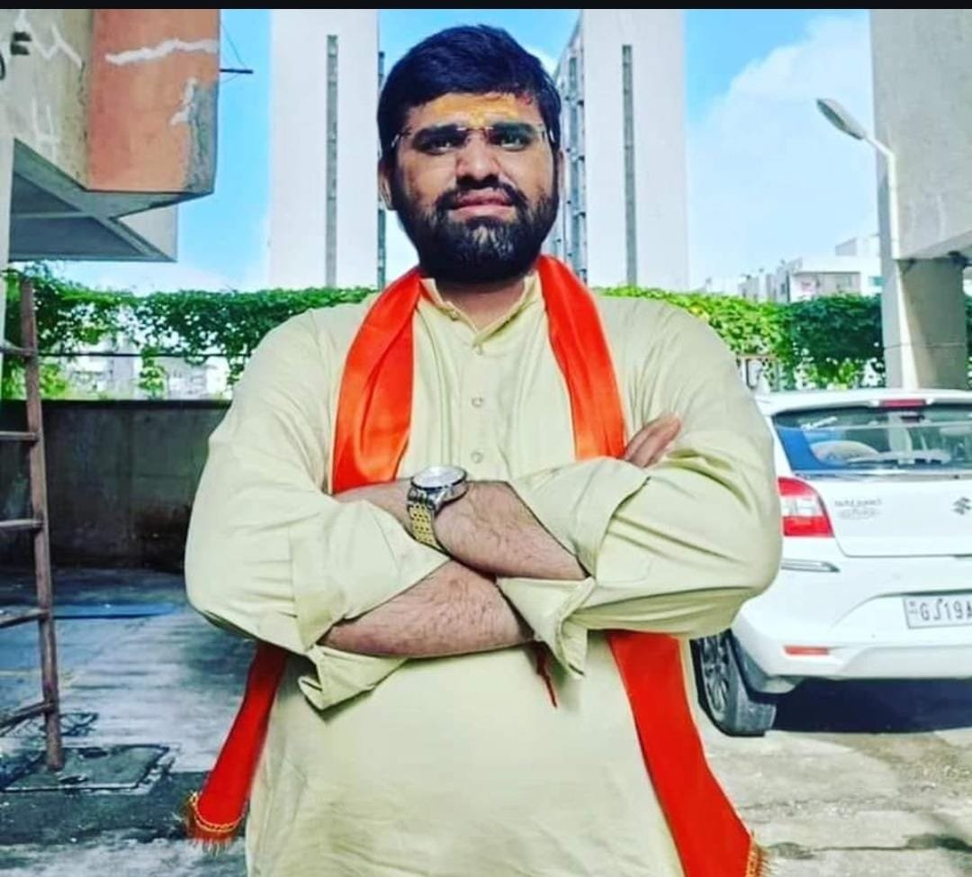 Adv. Darshan Vankalawala